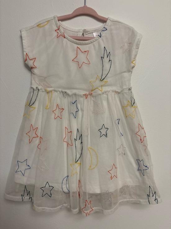 Hanna Andersson Other - Hanna Andersson White Dress with Multicolor Star & Moon Embroidery
